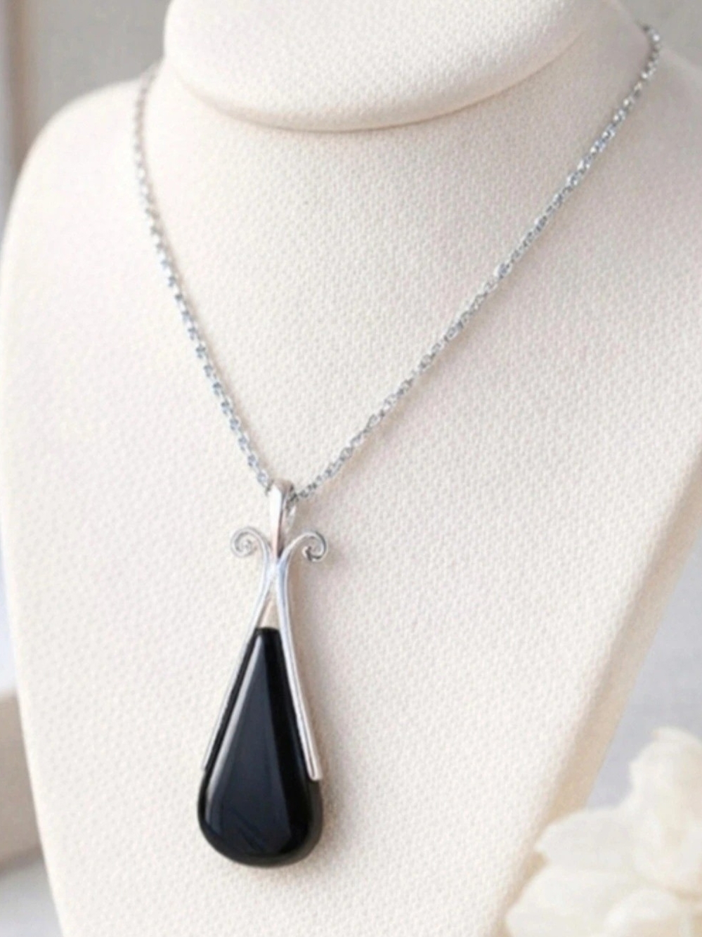 Sterling Silver Black Teardrop Pendant Necklace